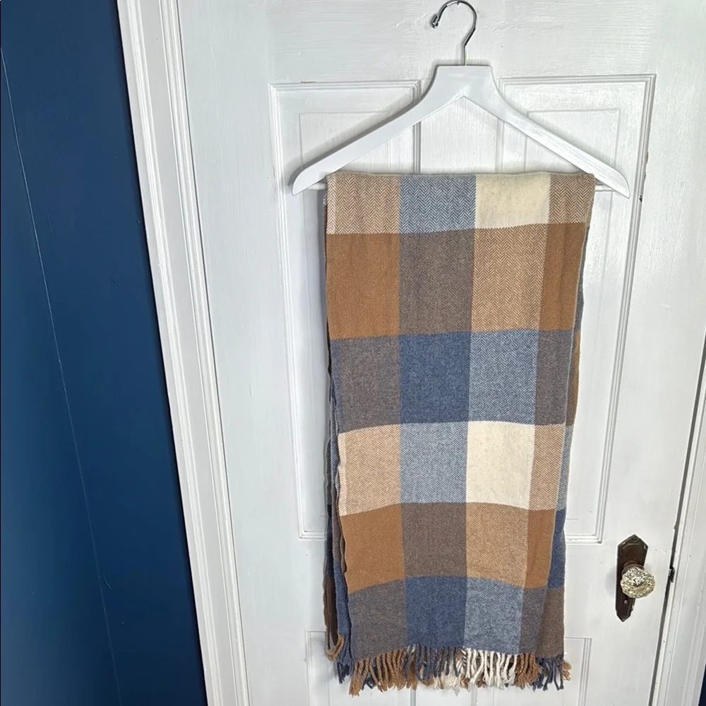 Avoca The Mill 100% Pure Lambswool Plaid Made in Ireland Fringed Throw Blanket